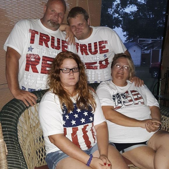 Meet your Posher, Kim - Picture 1 of 1